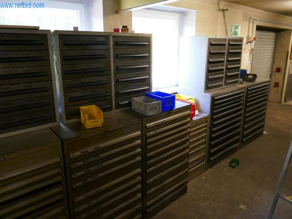 Máquinas para la fabricación de tornillos, pernos y elementos de fijación-4