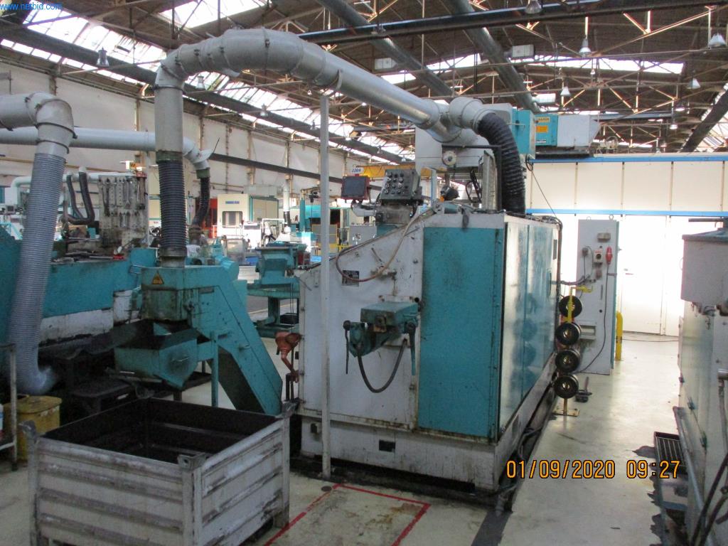 Máquinas para la fabricación de tornillos, pernos y elementos de fijación-2