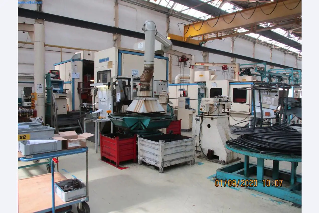 Stroje na výrobu šroubů, svorníků a spojovacího materiálu-2