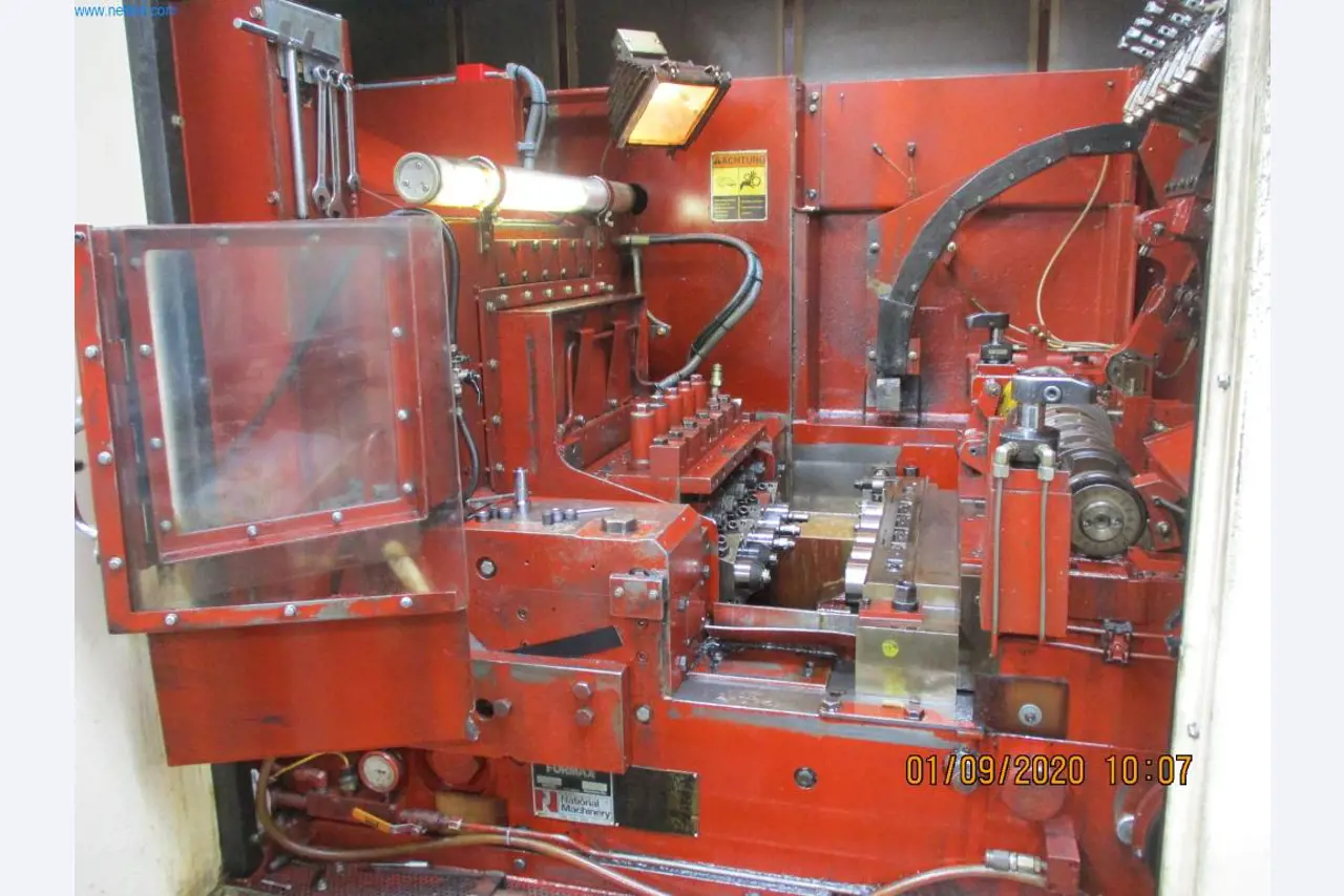 Stroje na výrobu šroubů, svorníků a spojovacího materiálu-3