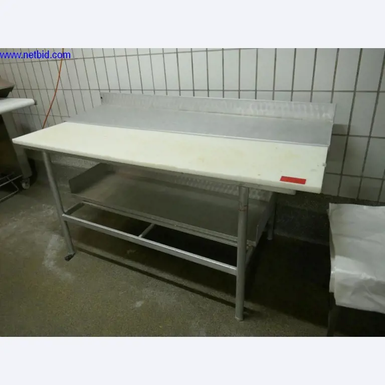 Goed onderhouden machines en apparatuur in een slagerij-14