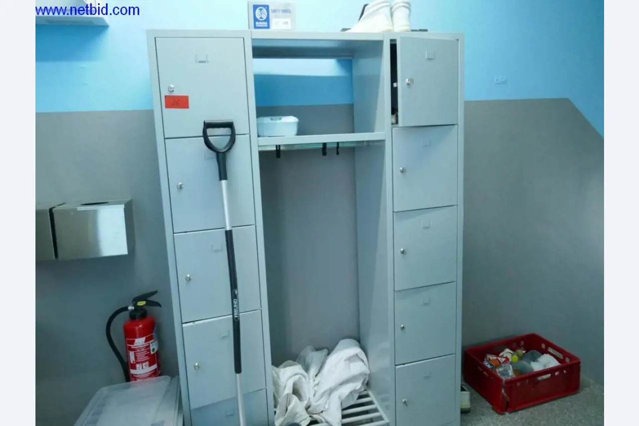 Goed onderhouden machines en apparatuur in een slagerij-23