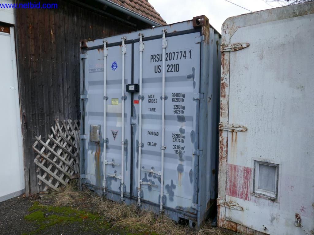 Gepflegte Maschinen und Ausstattung eines Fleischereibetriebes-40