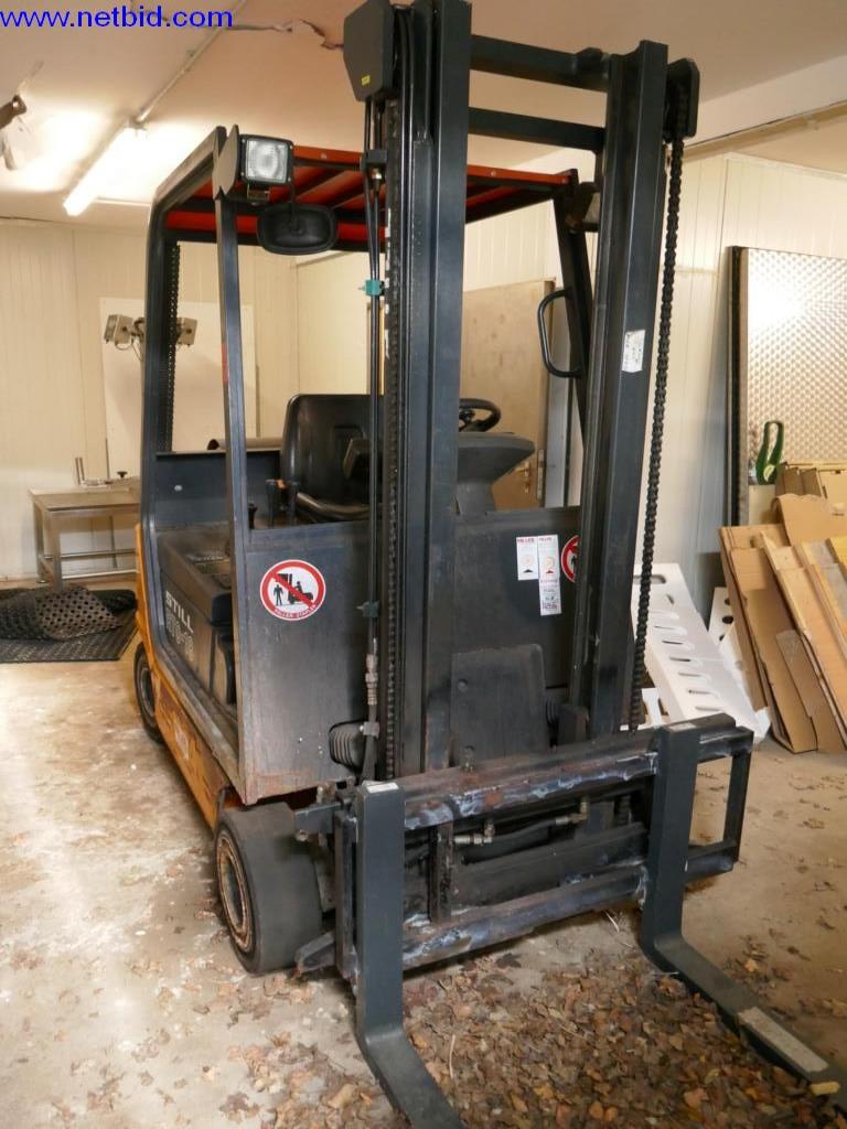 Gepflegte Maschinen und Ausstattung eines Fleischereibetriebes-41