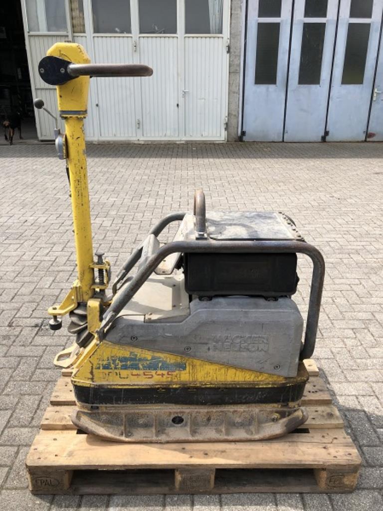 Construction equipment and commercial vehicles-1