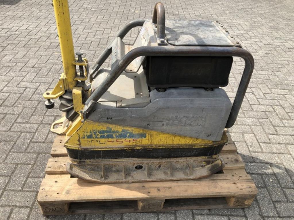 Construction equipment and commercial vehicles-7