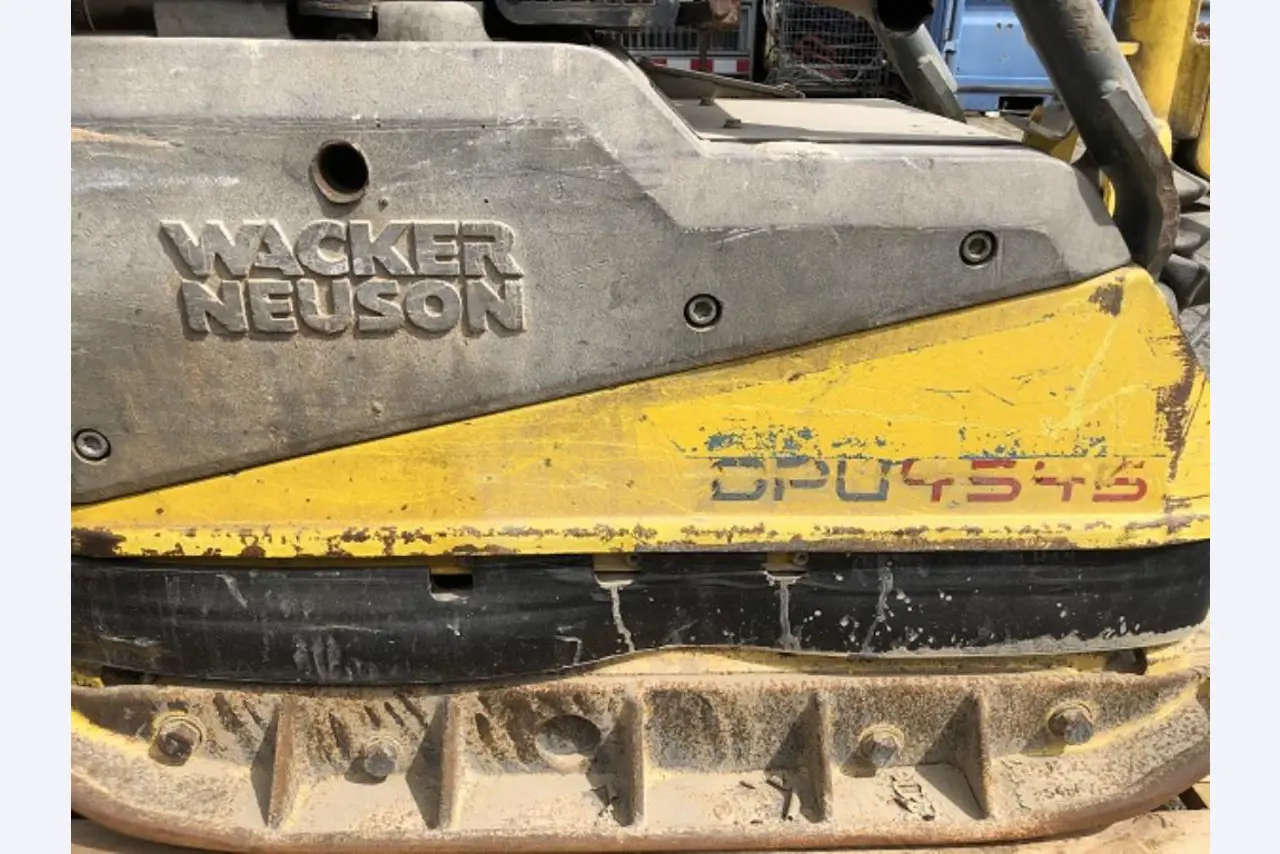 Maquinaria de construcción y vehículos industriales-9