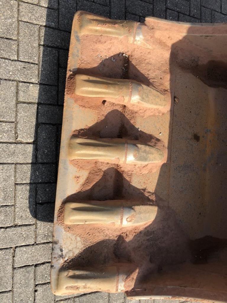 Maszyny budowlane i pojazdy użytkowe-3