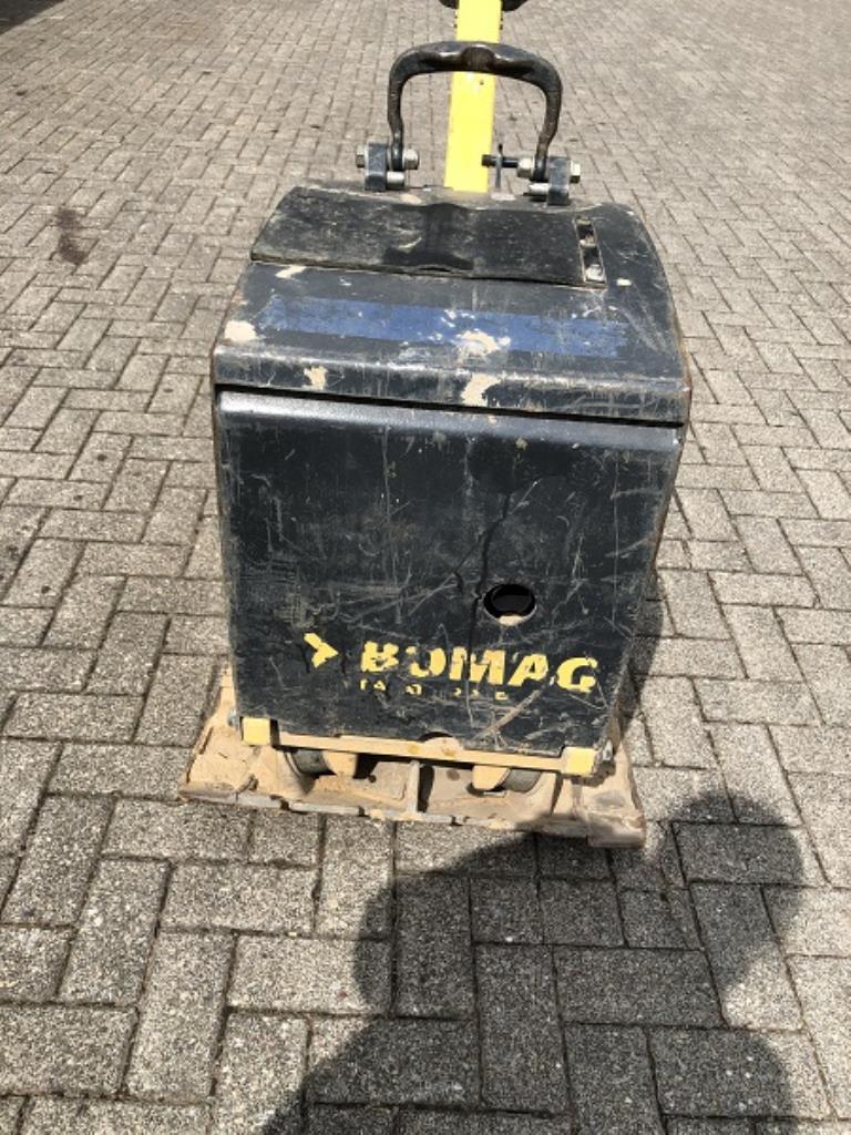 Maszyny budowlane i pojazdy użytkowe-4