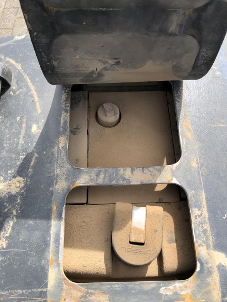 Maszyny budowlane i pojazdy użytkowe-9