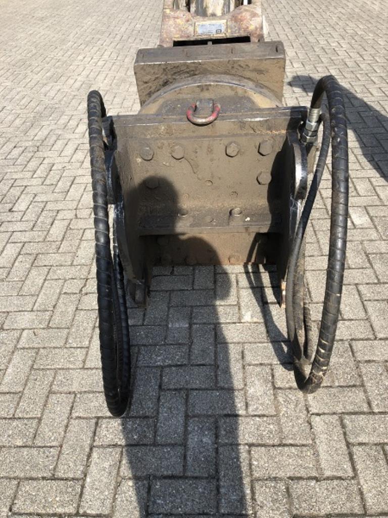 Construction equipment and commercial vehicles-4