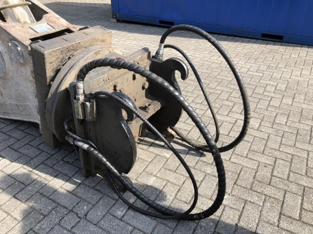 Construction equipment and commercial vehicles-5