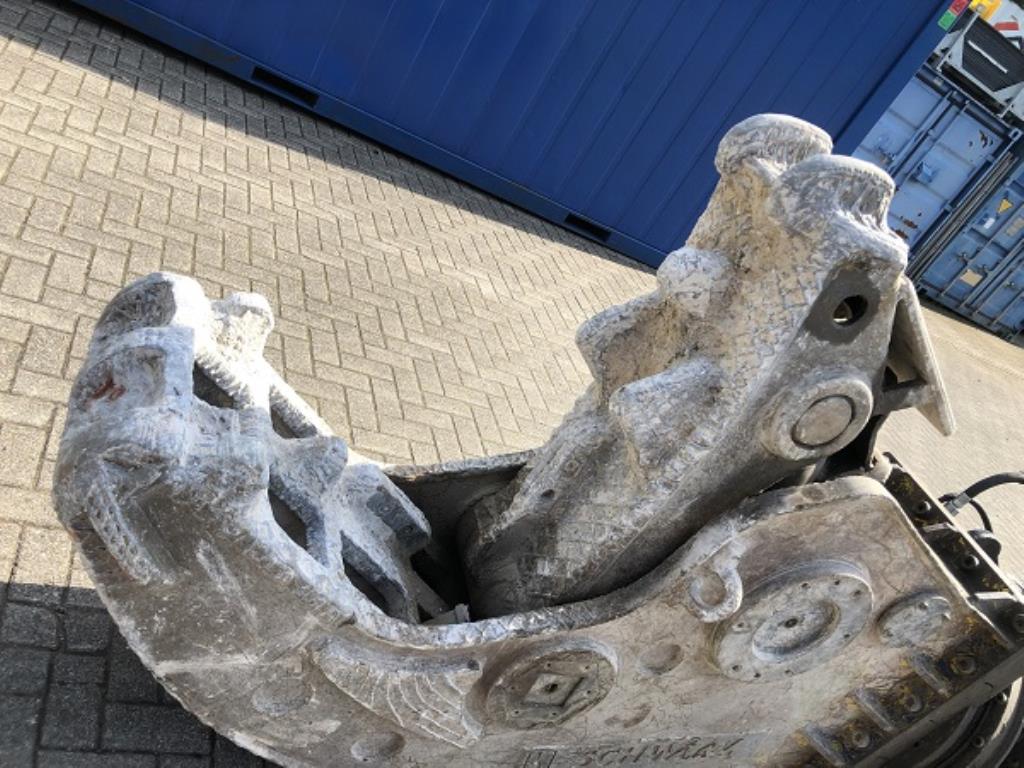 Construction equipment and commercial vehicles-7