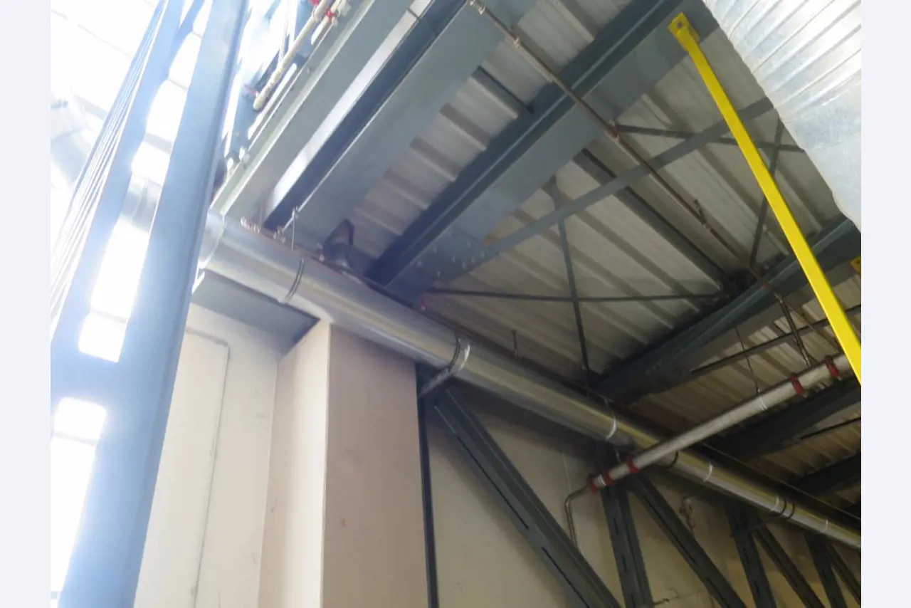 Máquinas del sector de acabado de impresión-10