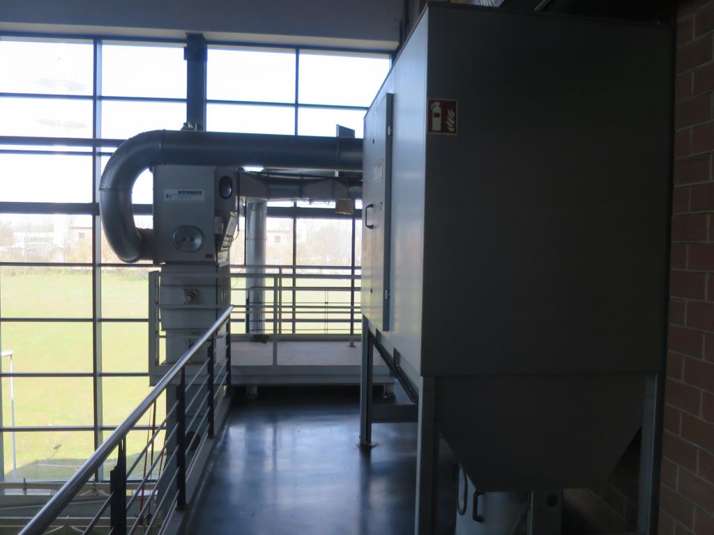 Stroje z oblasti dokončování tisku-7