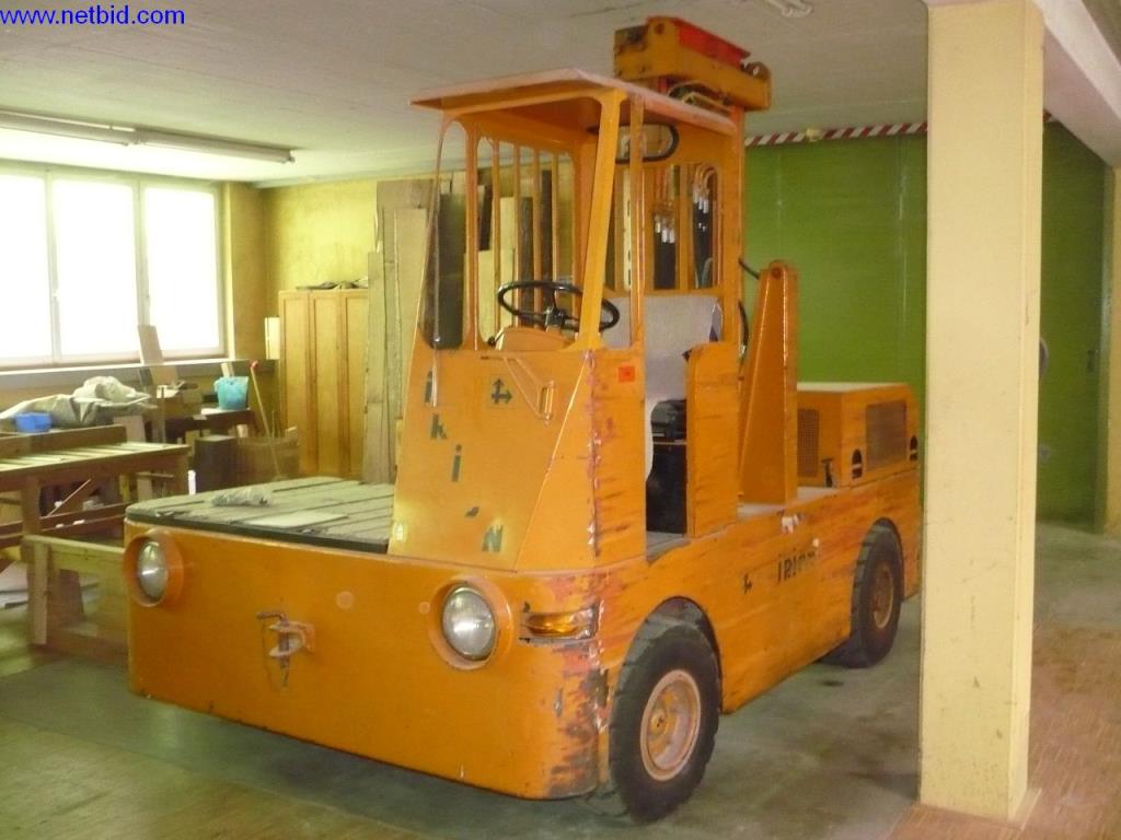 Holzbearbeitungs- und Werkzeugmaschinen zur Herstellung von mechanischen Kuckucksuhrwerken und -gehäusen-1