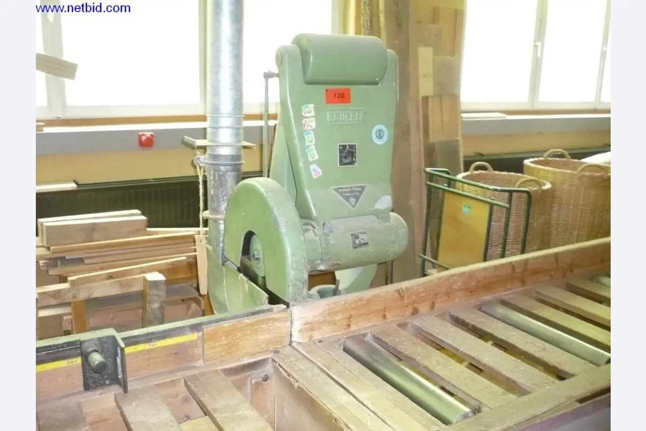 Holzbearbeitungs- und Werkzeugmaschinen zur Herstellung von mechanischen Kuckucksuhrwerken und -gehäusen-1