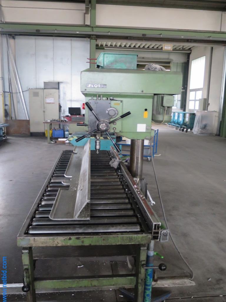 Machines d'usinage, technique de soudage, outils manuels et autres biens d'équipement-3