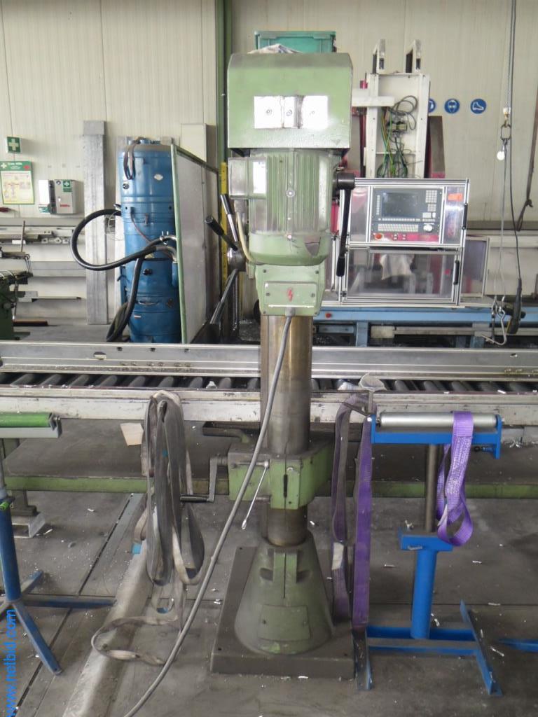 Machines d'usinage, technique de soudage, outils manuels et autres biens d'équipement-4