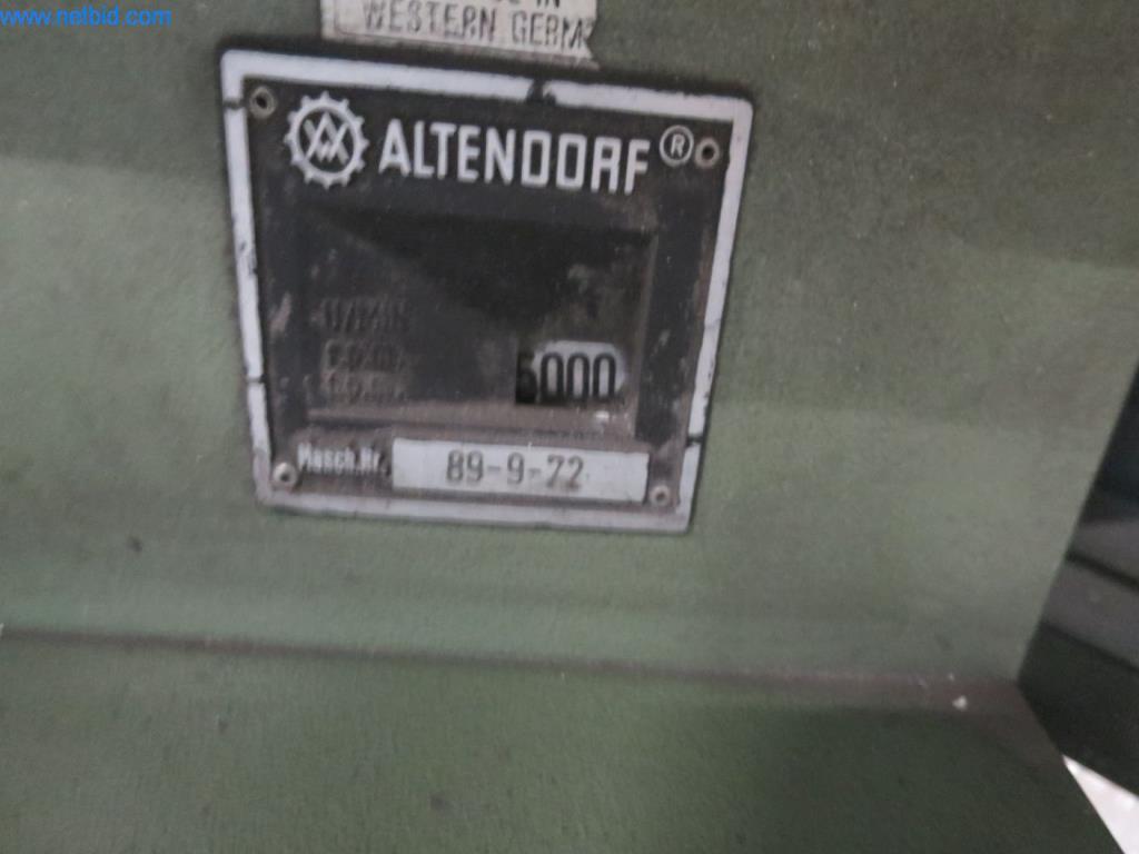 Machines d'usinage, technique de soudage, outils manuels et autres biens d'équipement-4