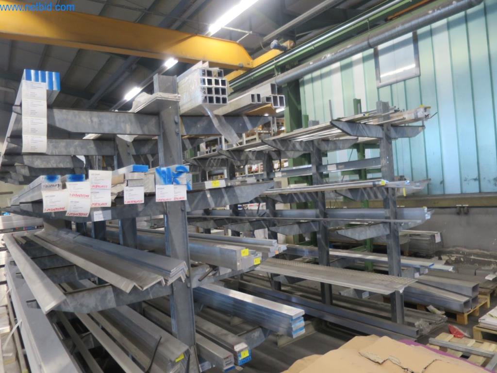 Machines d'usinage, technique de soudage, outils manuels et autres biens d'équipement-2