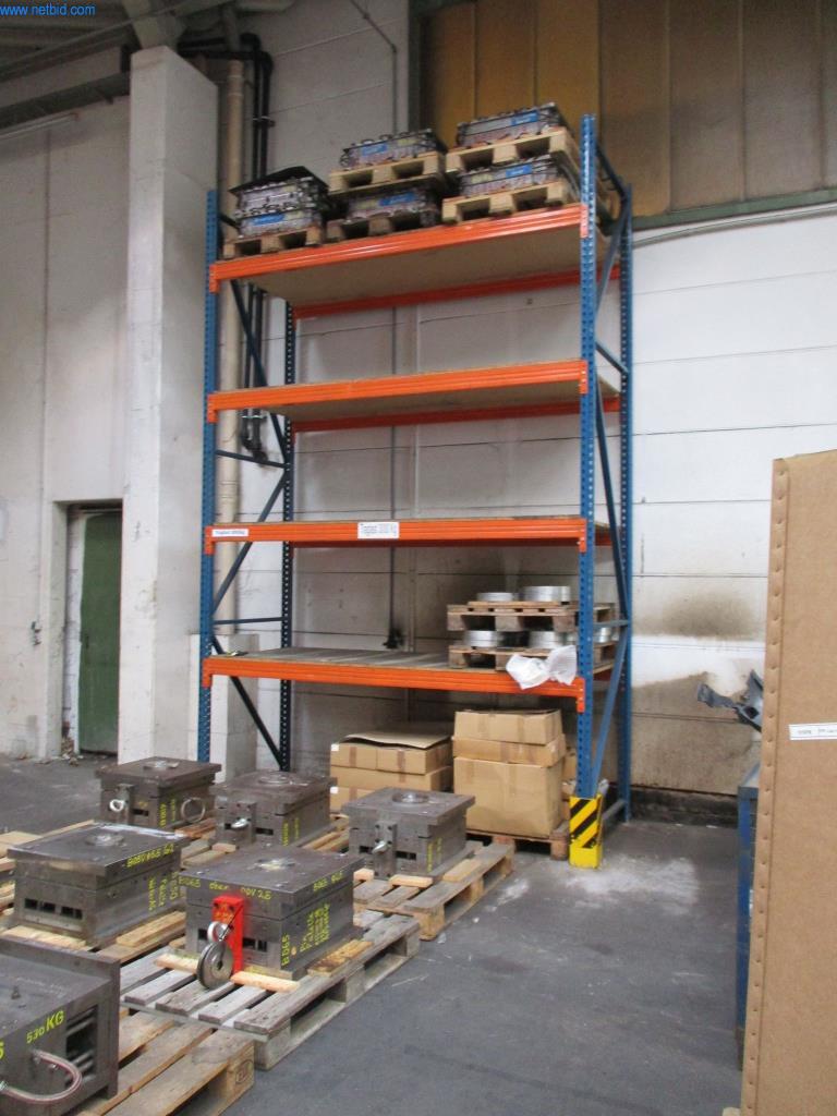 Stroje pro vstřikování plastů
-6