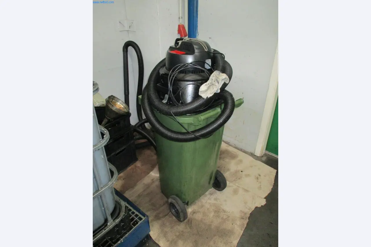 Máquinas del sector de la inyección de plásticos
-1