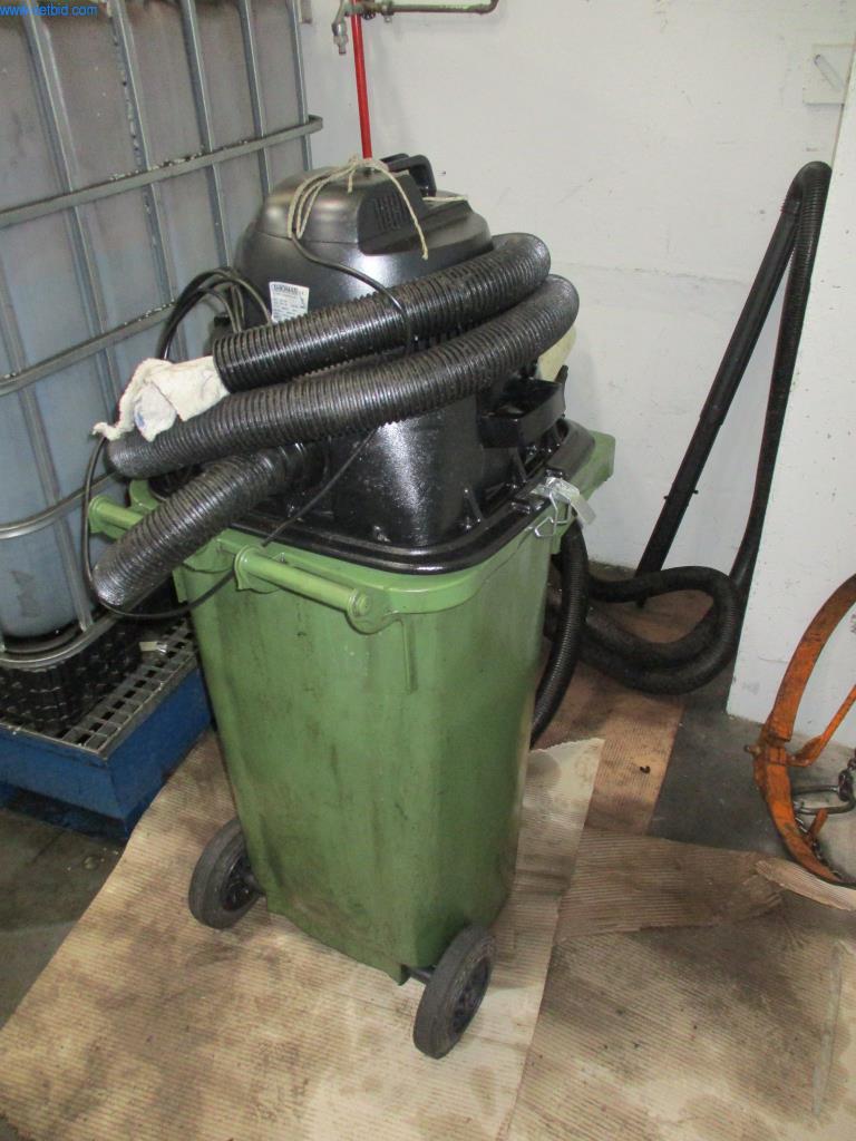 Machines from the field of plastic injection molding-3