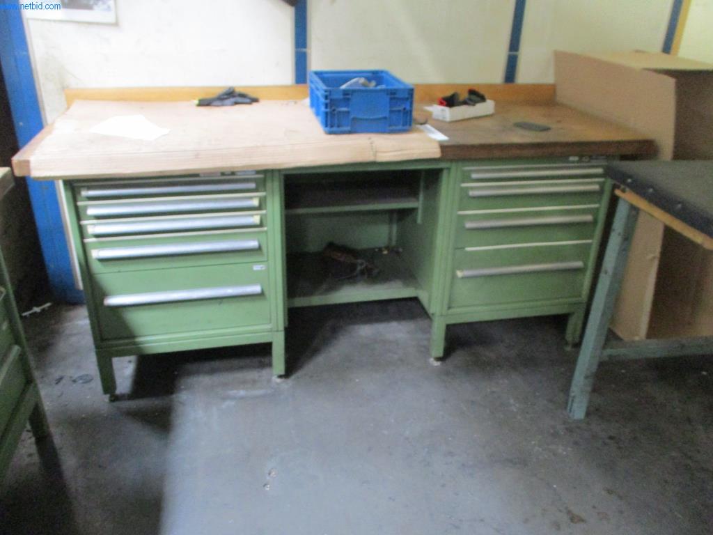 Stroje pro vstřikování plastů
-3