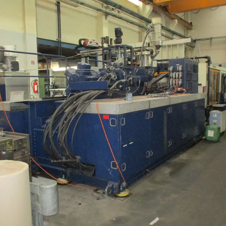 Plastic injection moulding machine Krauss Maffei KM650-4350BM