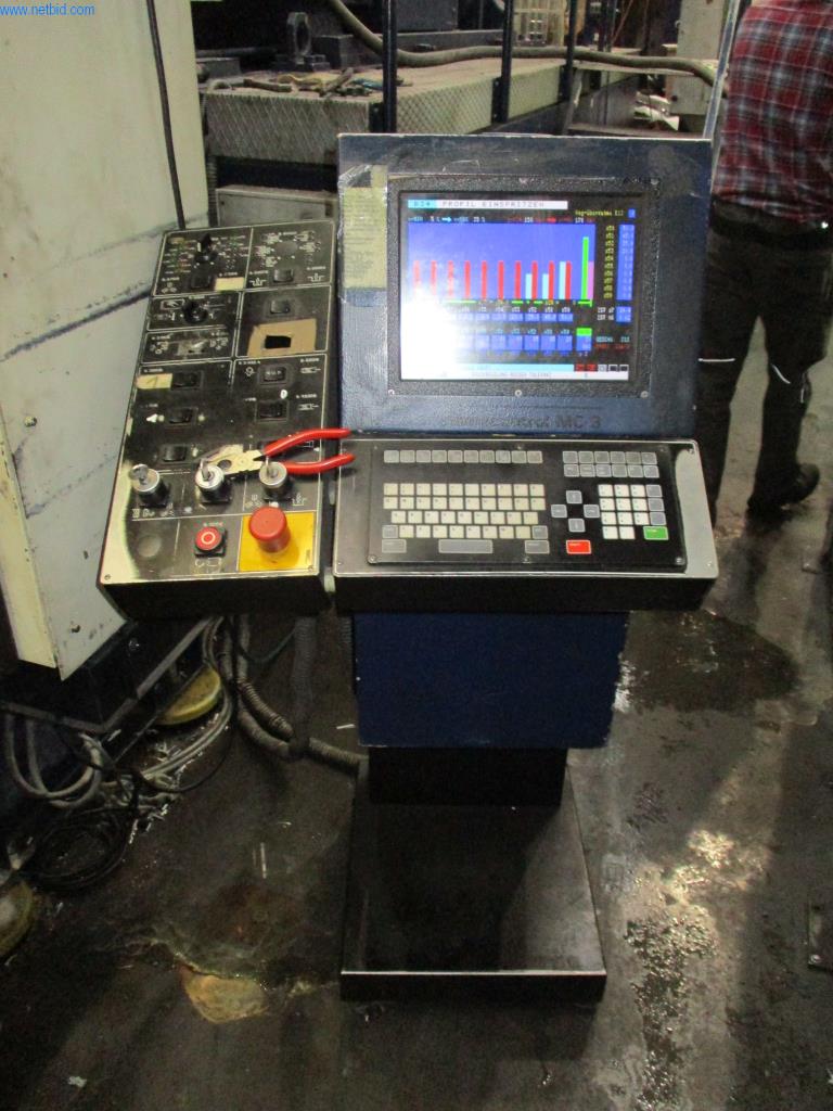 Máquinas do sector da moldagem por injeção de plástico
-5