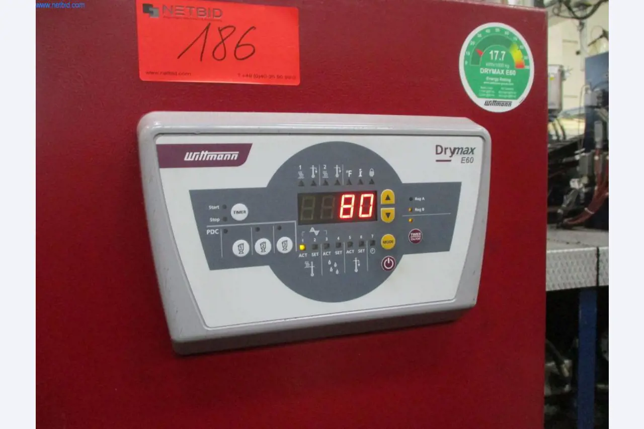 Máquinas del sector de la inyección de plásticos
-3