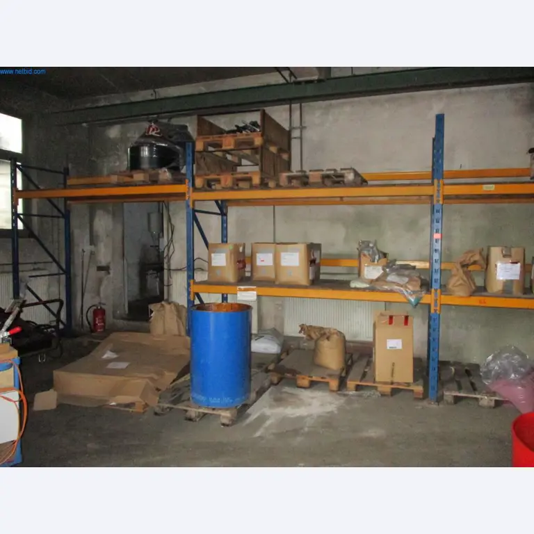 Machines du secteur de l'injection plastique
-1