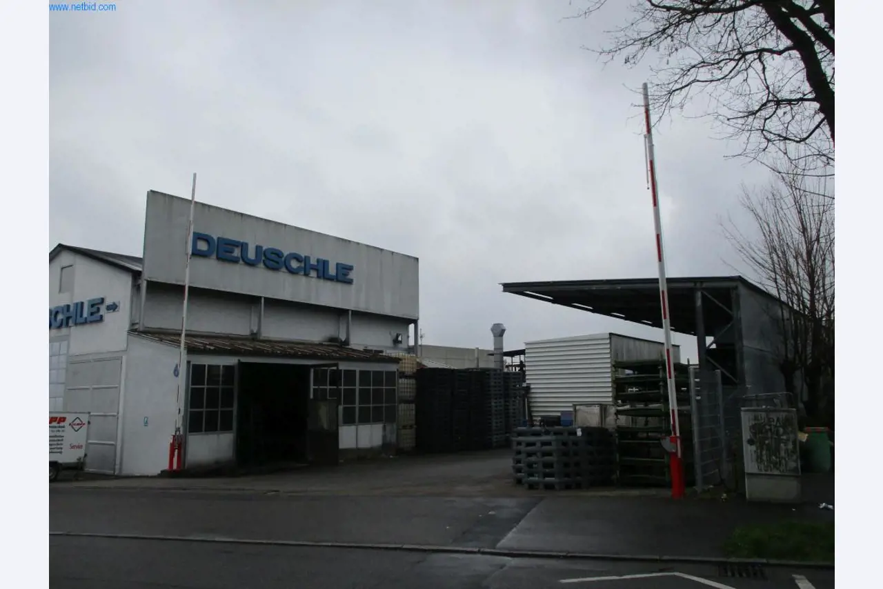 Máquinas del sector de la inyección de plásticos
-1