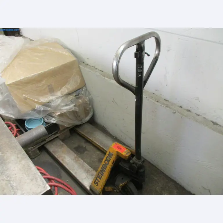 Máquinas do sector da moldagem por injeção de plástico
-1