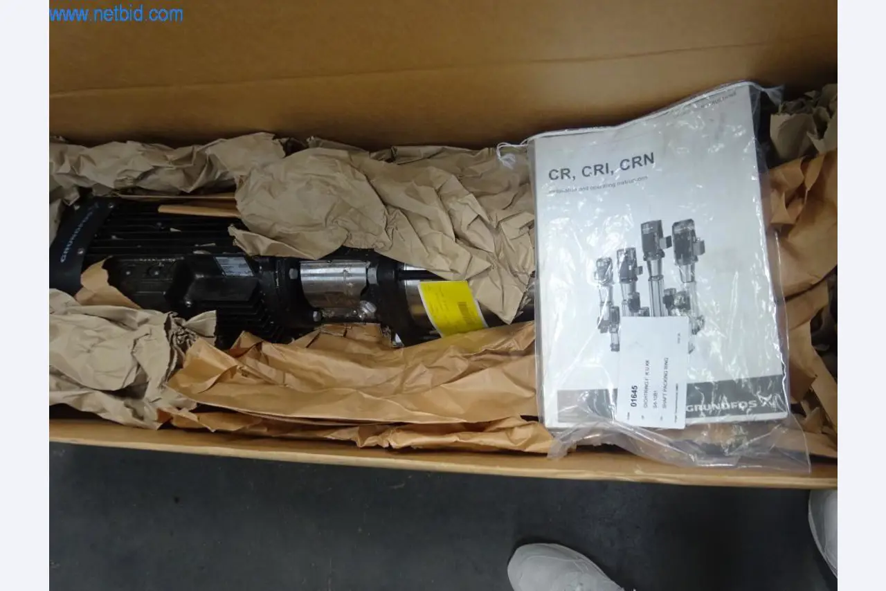 Machines from the field of plastic injection molding-1