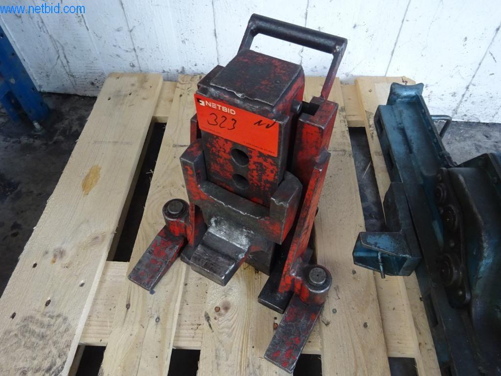 Máquinas do sector da moldagem por injeção de plástico
-4