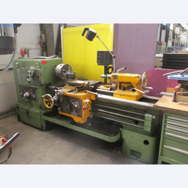 Machines uit de kunststof spuitgietsector
-1
