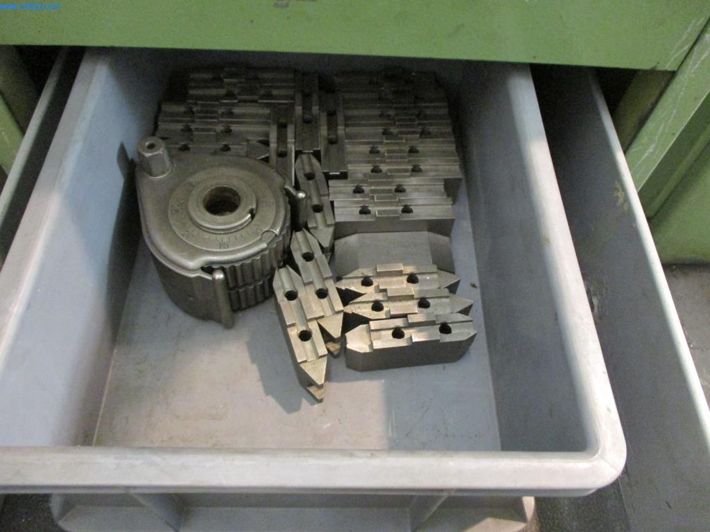 Stroji za brizganje plastike
-4