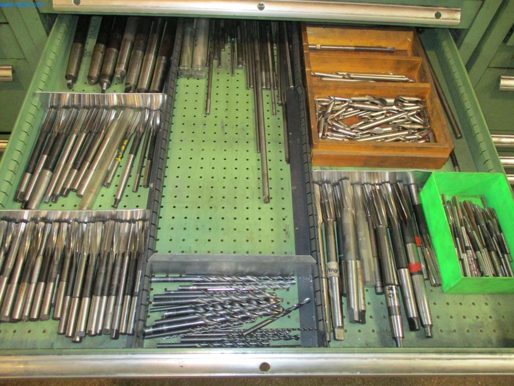 Stroji za brizganje plastike
-4