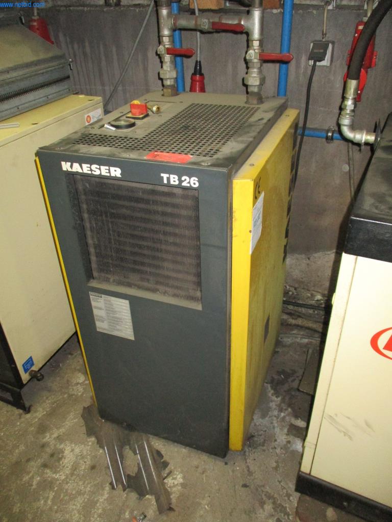 Máquinas del sector de la inyección de plásticos
-4