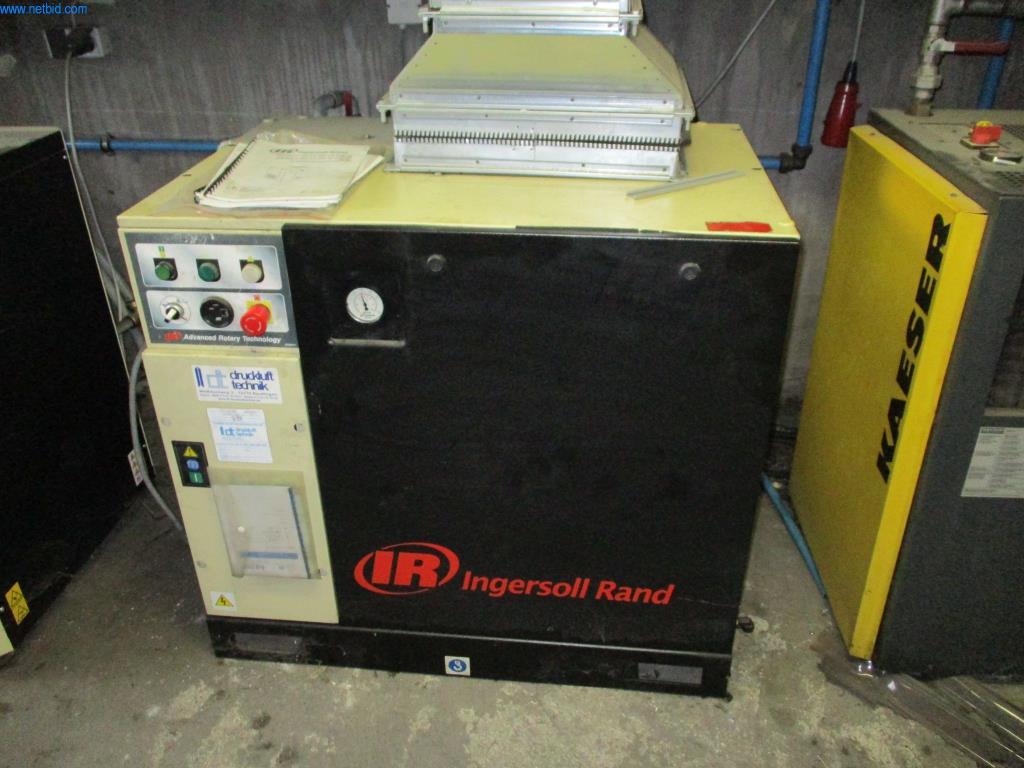 Máquinas del sector de la inyección de plásticos
-5