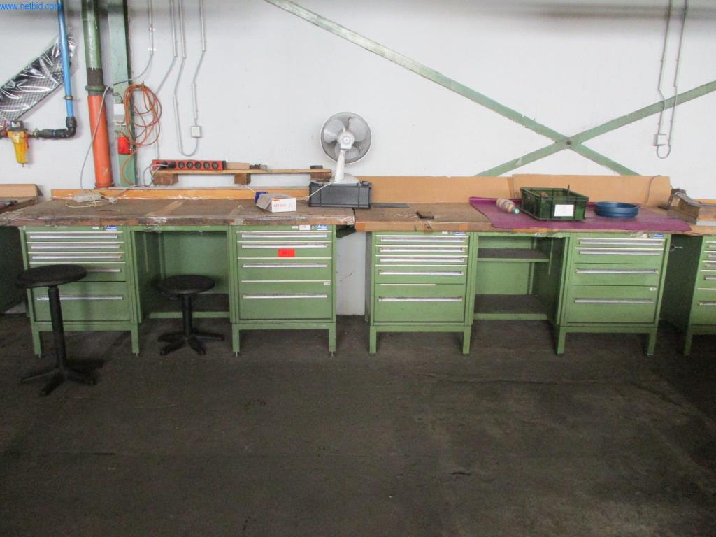 Machines du secteur de l'injection plastique
-3