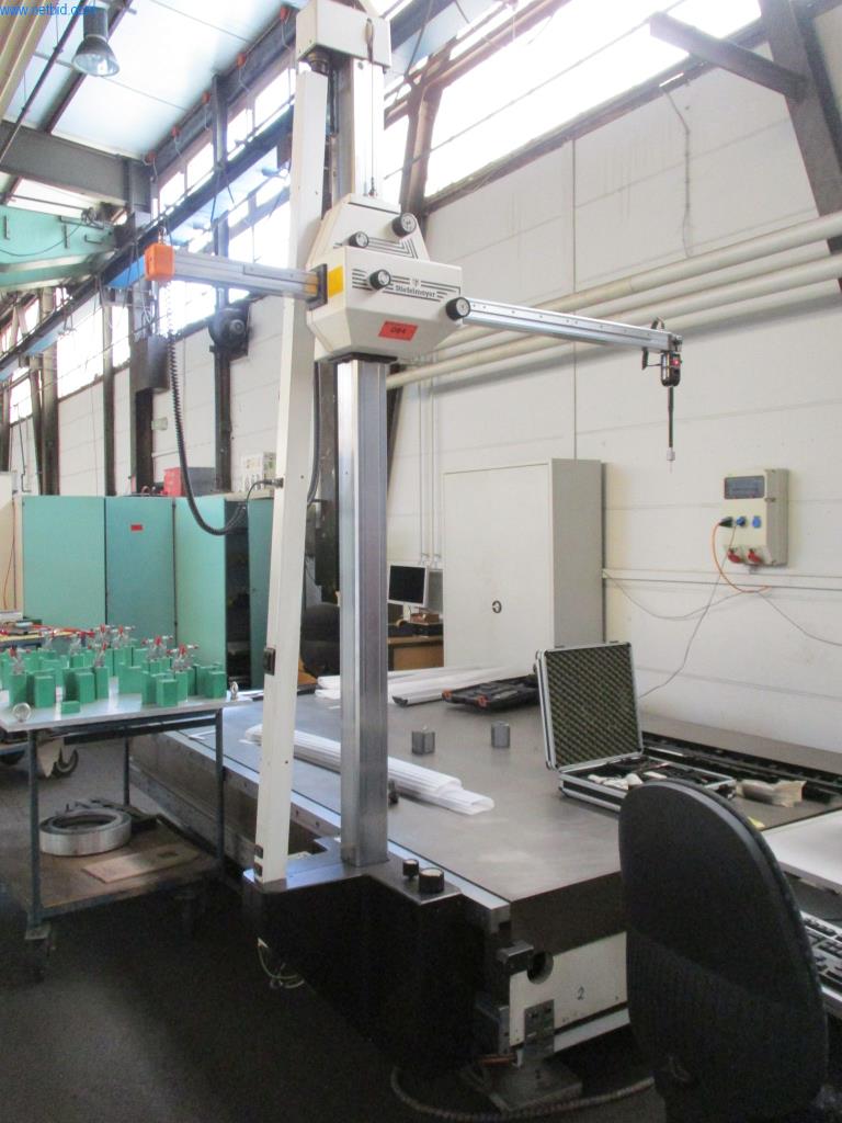 Máquinas del sector de la inyección de plásticos
-2