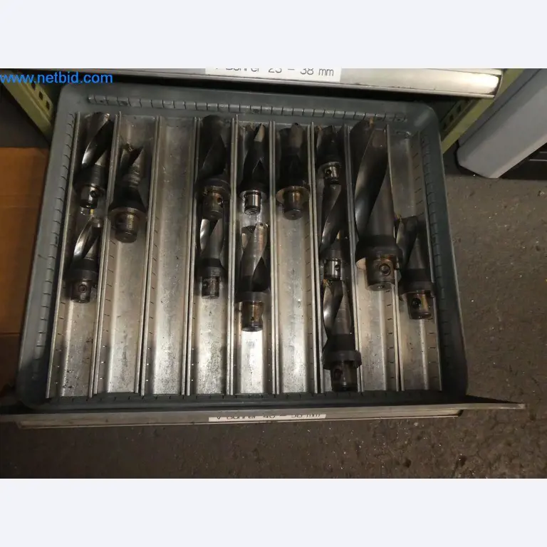 Máquinas de corte, tecnología de soldadura, herramientas manuales y otros activos fijos-7