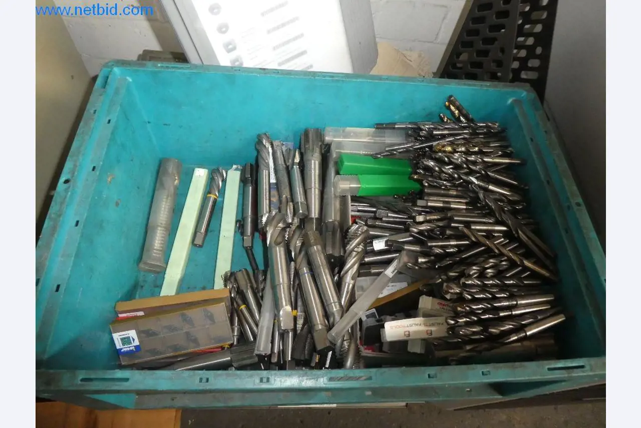 Máquinas de corte, tecnología de soldadura, herramientas manuales y otros activos fijos-8