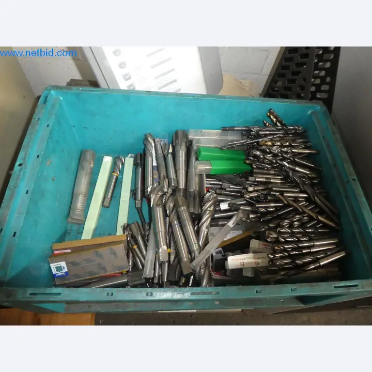 Máquinas de corte, tecnología de soldadura, herramientas manuales y otros activos fijos-8