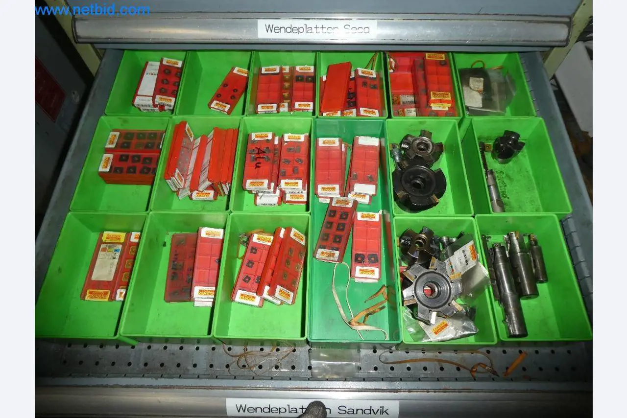 Máquinas de corte, tecnología de soldadura, herramientas manuales y otros activos fijos-3