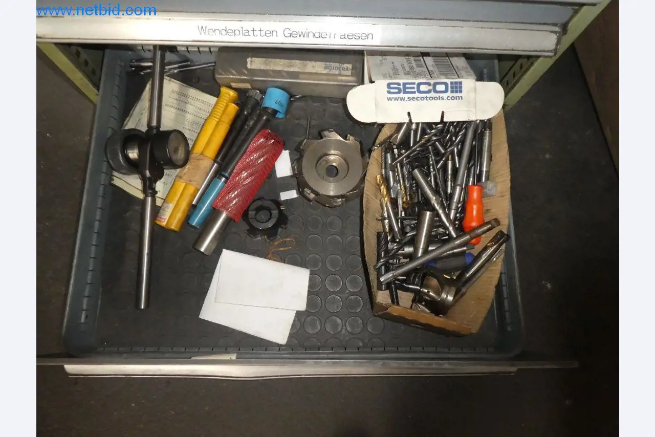 Máquinas de corte, tecnología de soldadura, herramientas manuales y otros activos fijos-7