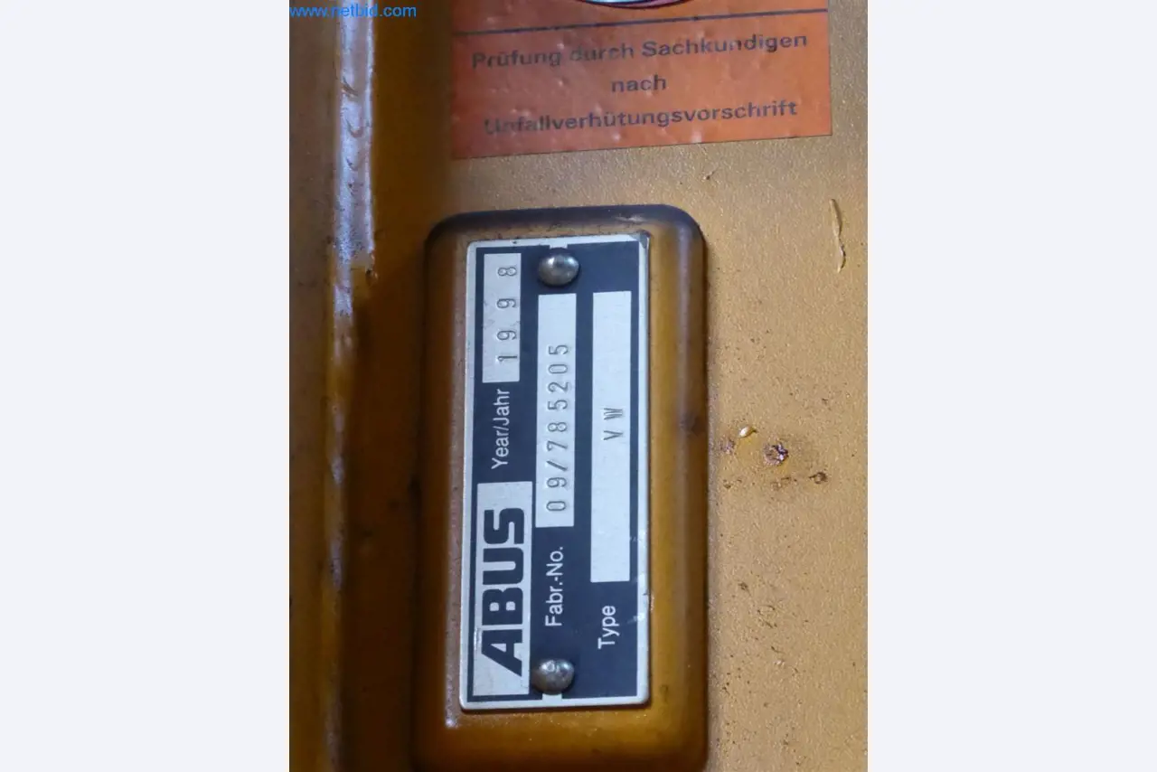 Máquinas de corte, tecnología de soldadura, herramientas manuales y otros activos fijos-2